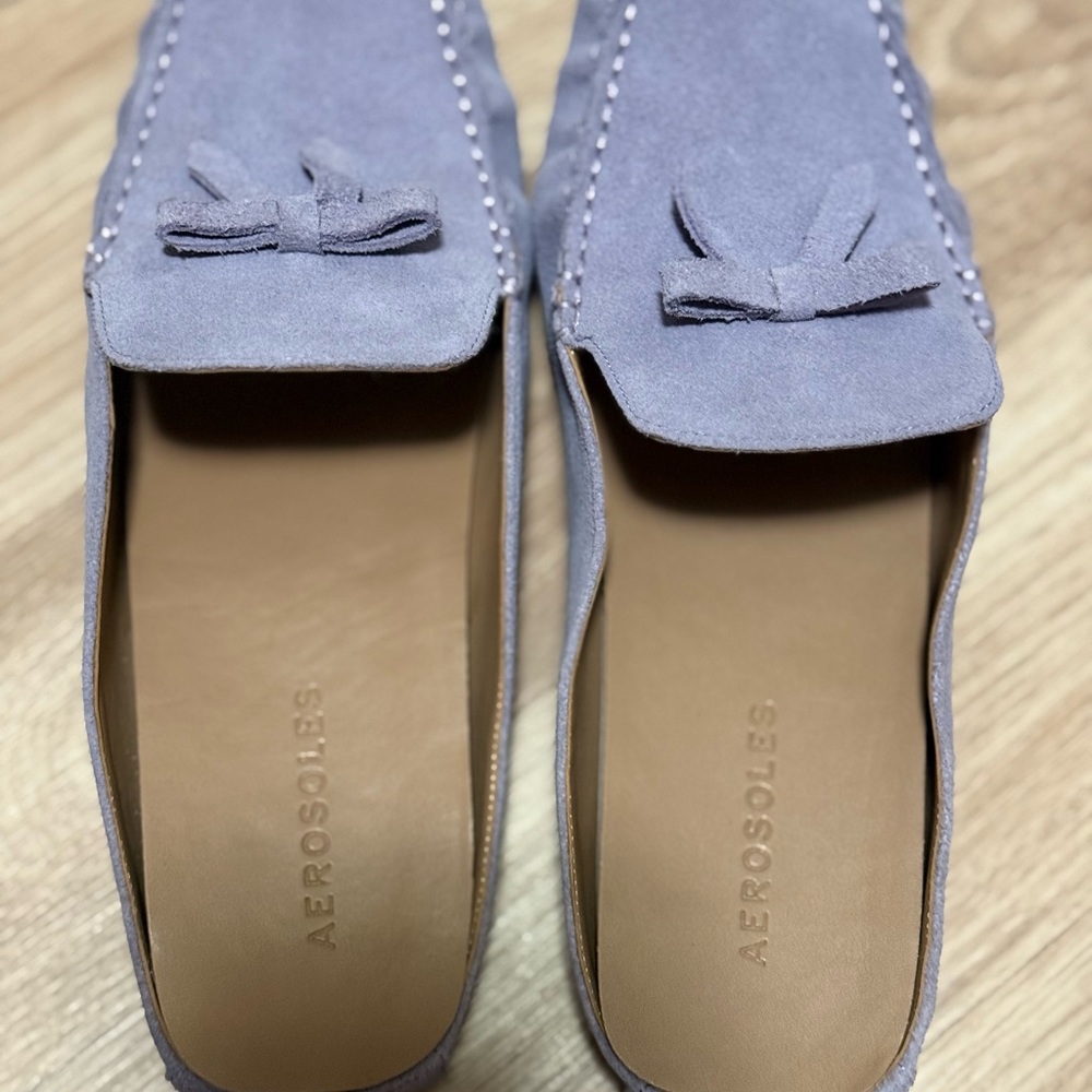 AEROSOLES Blue Suede Flats with Bow Detail